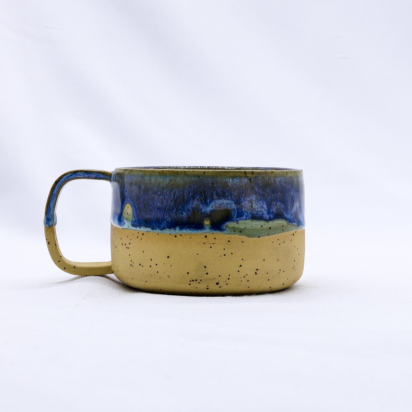 Blulume Grande Handmade Stoneware Ceramic Mug